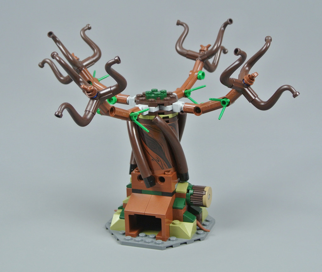 Review 75953 Hogwarts Whomping Willow Brickset LEGO set guide and database
