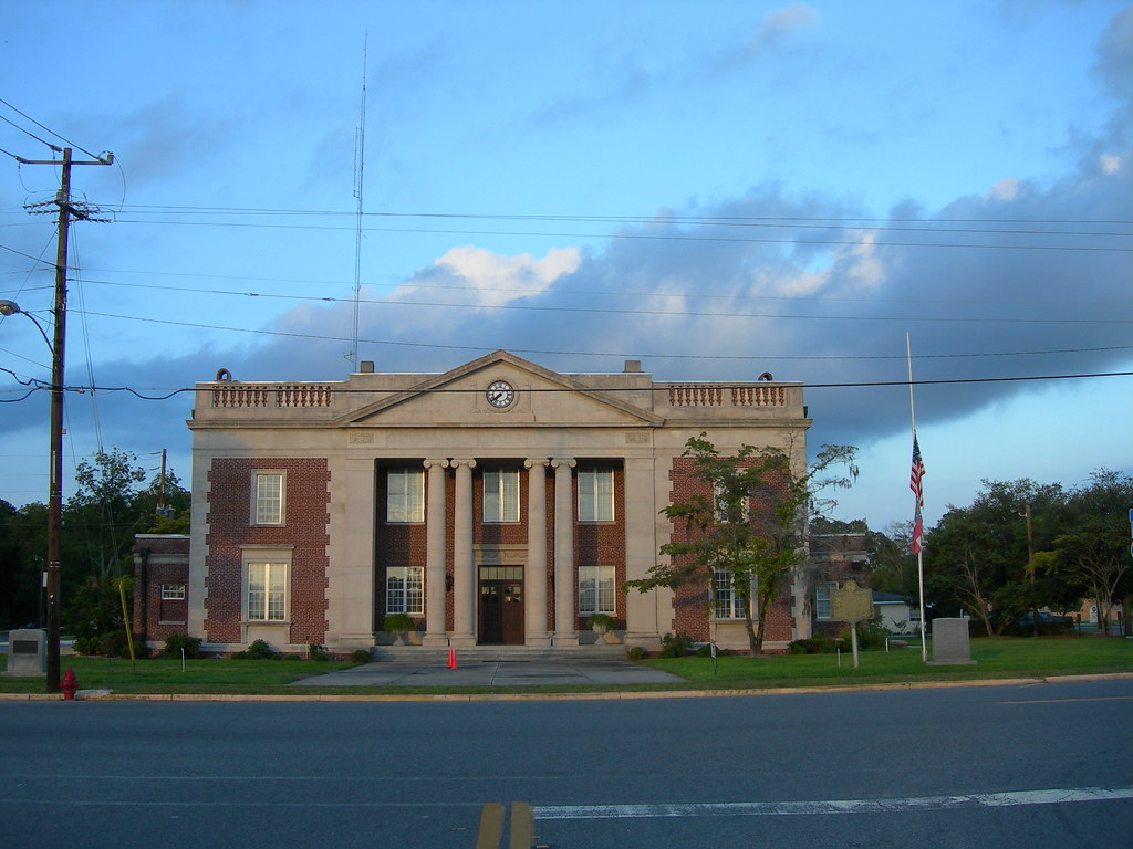Charlton County Court House Folkston, County marke… Flickr
