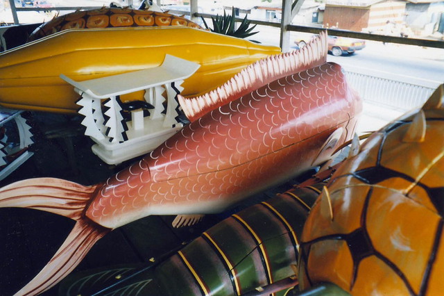 Ghana Elaborate Funerals And Decorative Funeral Coffins