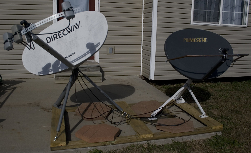 DirecWay & (premod) Primestar Dishes On left dish (DirecW… Flickr