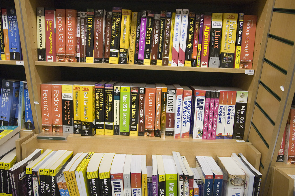 EASONS ON O'CONNELL STREET IN DUBLIN Eason & Son (or Eason… Flickr