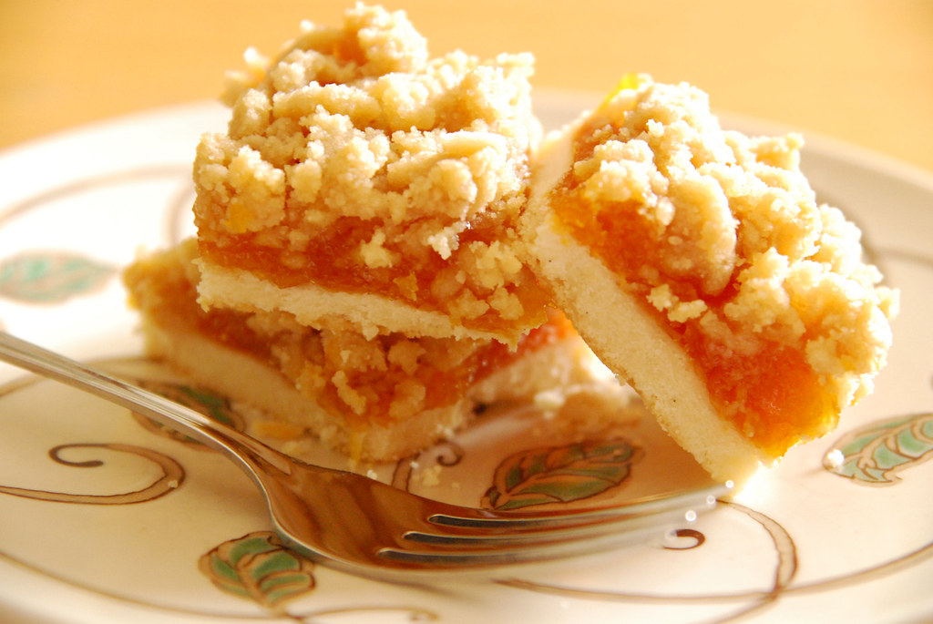Apricot Crumb Bars. Shortbread base, apricot filling using… Flickr