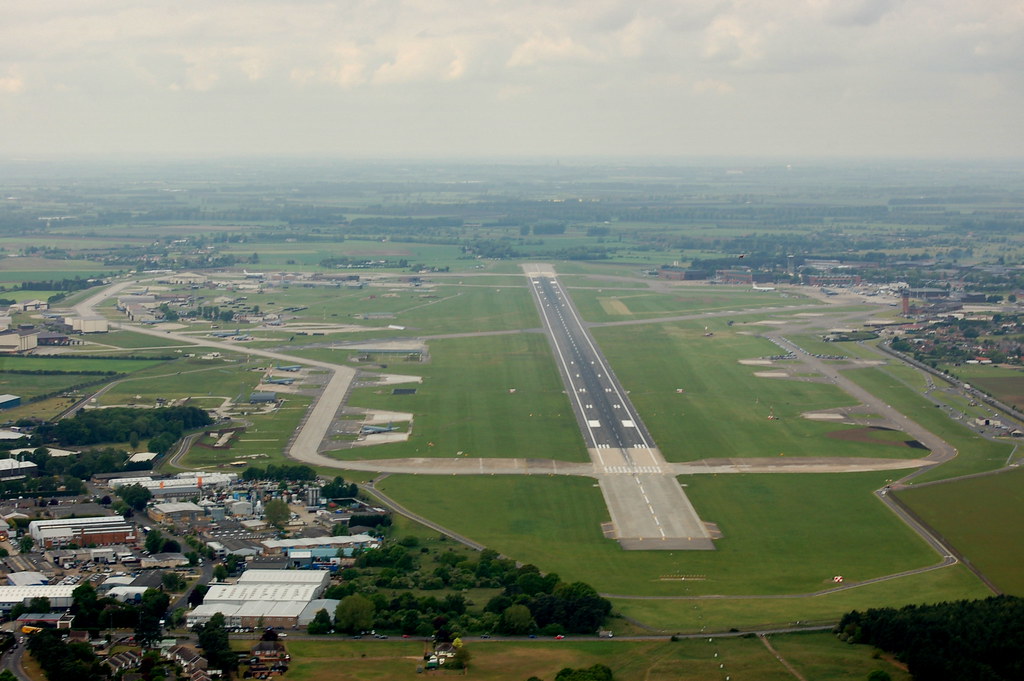RAF Mildenhall We landed on the special grass strip mown a… Flickr