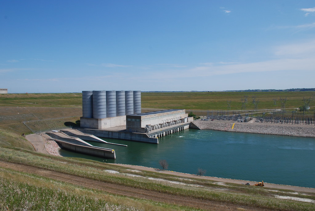 Garrison Dam, powerhouse Garrison Dam is one of the world'… Flickr