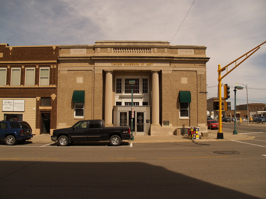 Minot, North Dakota Andrew Filer Flickr