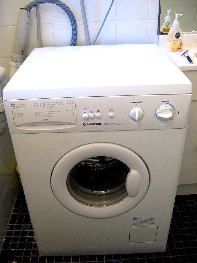 Front Loading WASHING MACHINE Model Simpson Esprit 45 S 5… Flickr
