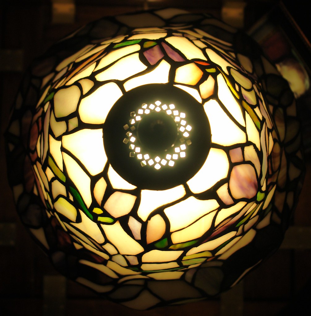 stained glass lamp, top view The top of the lamp, obviousl… Flickr