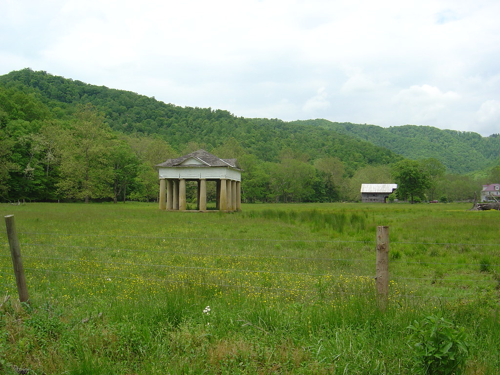Blue Sulphur Springs Springhouse Blue Sulphur Springs wa… Flickr