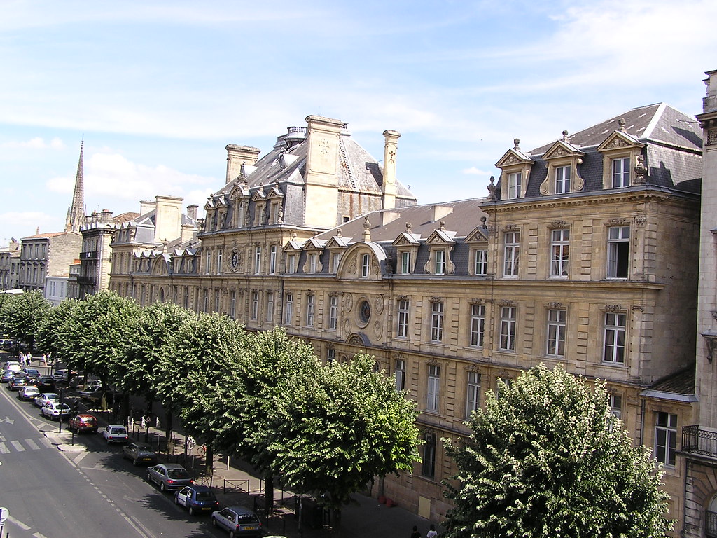 France, Bordeaux, Cour de Victor Hugo Lycée Michel Montaig… Flickr