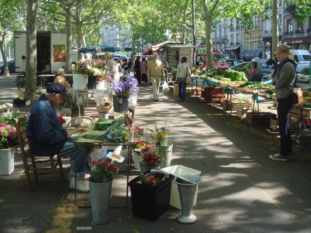 Lyon Quai Saint Antoine market at Quai Saint Antoine Flickr