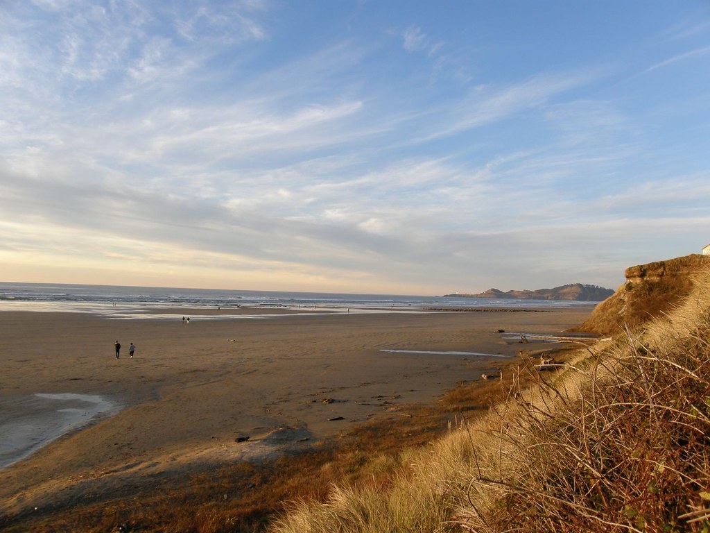 A view of Nye Beach, Newport, Oregon Browse through my onl… Flickr