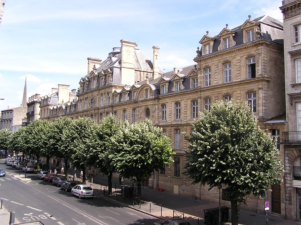 France, Bordeaux, Cour de Victor Hugo Lycée Michel Montaig… Flickr