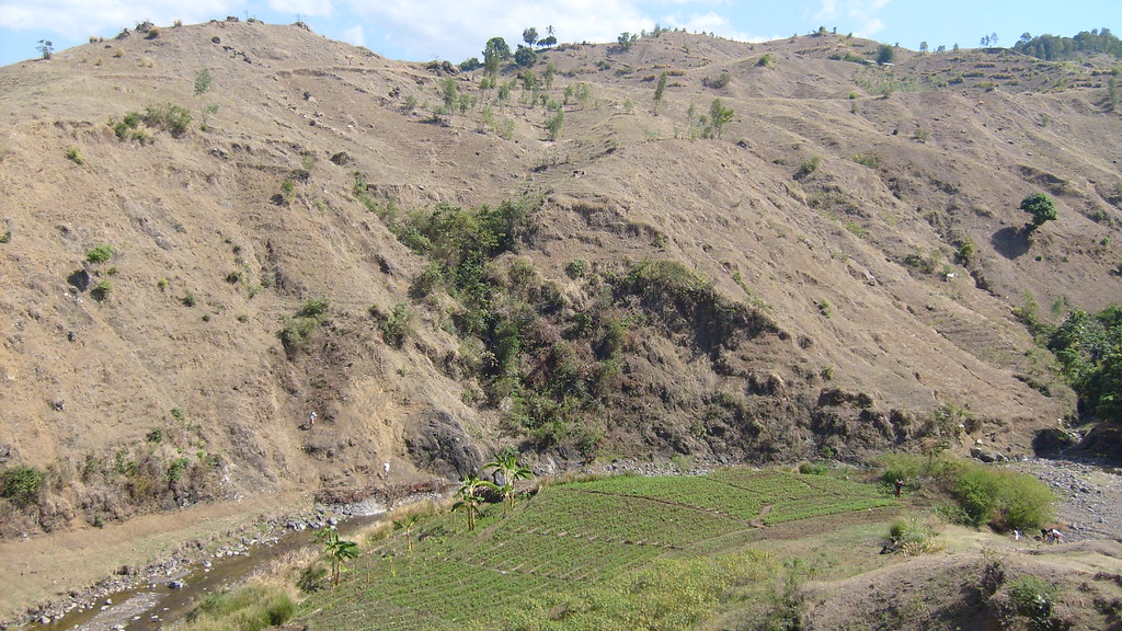 Haiti 2008 Severe land degradation from deforestation is t… Flickr