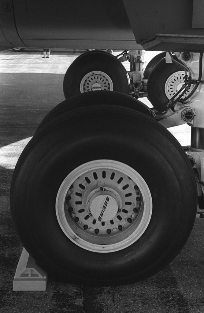KC135 / 707 Main Landing Gear Cleveland Air Show; Sept. 2… Flickr