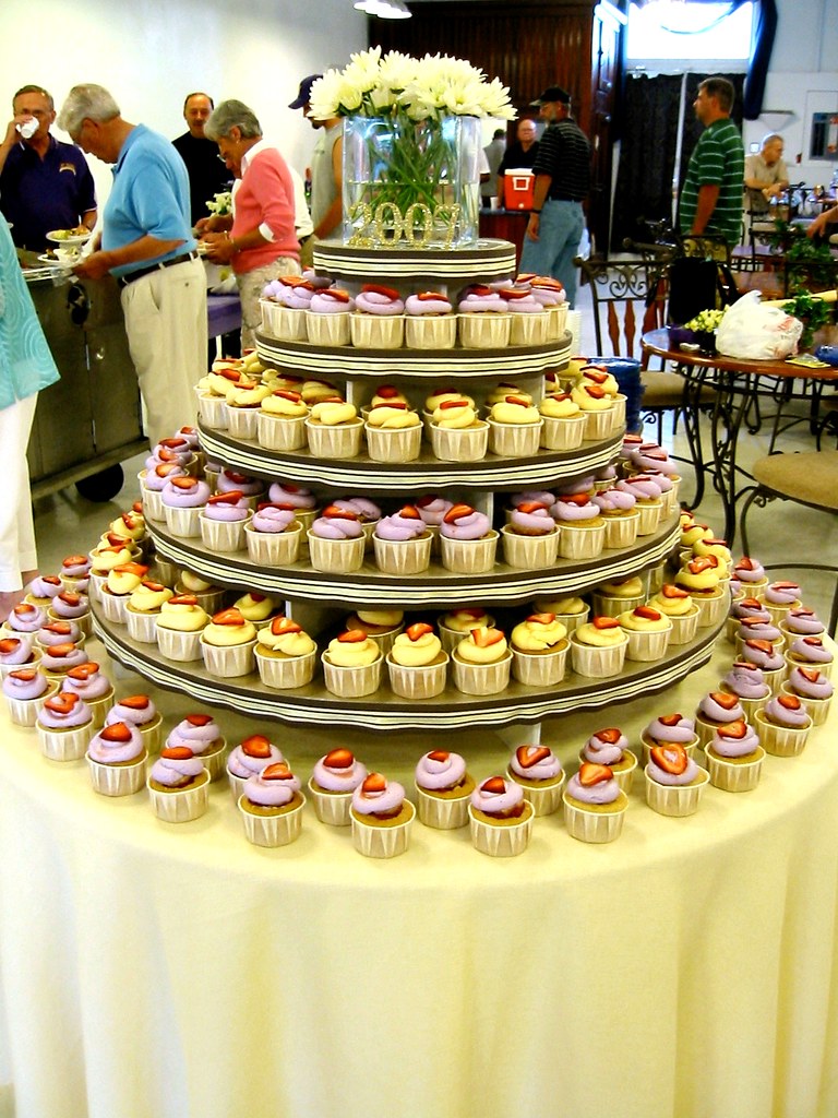 Graduation Cupcakes Perfection LowFat Vanilla Cupcakes … Flickr