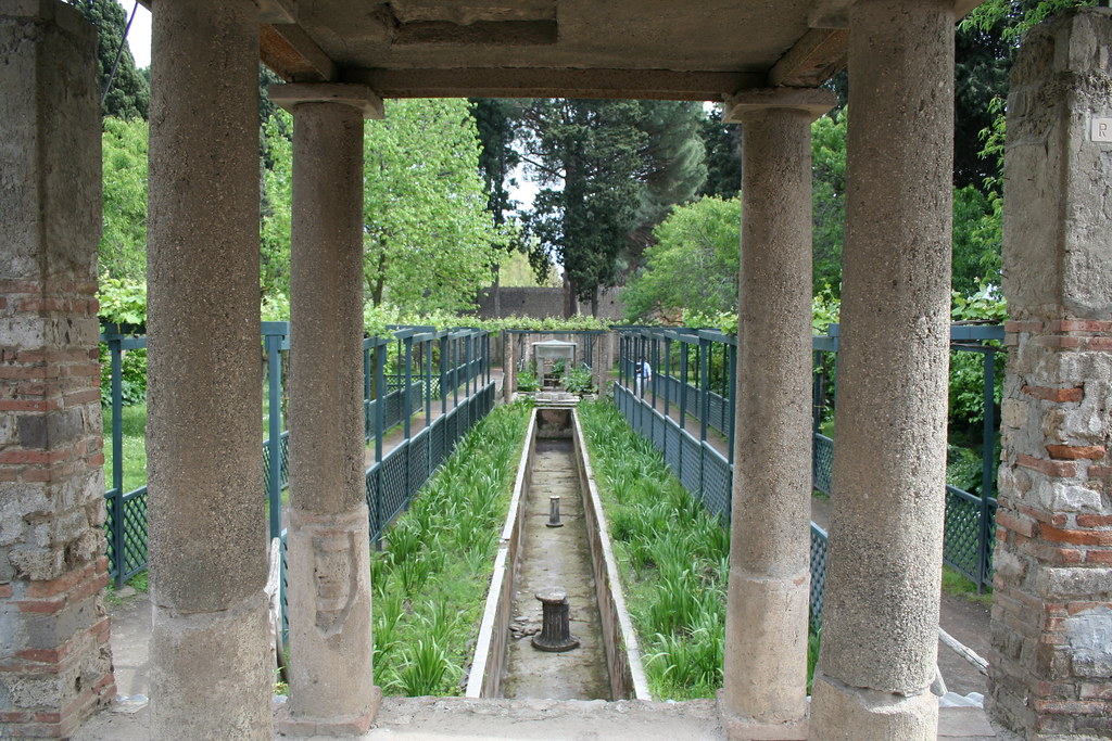 House of Loreius Tiburtinus, Pompeii Peter Stewart Flickr