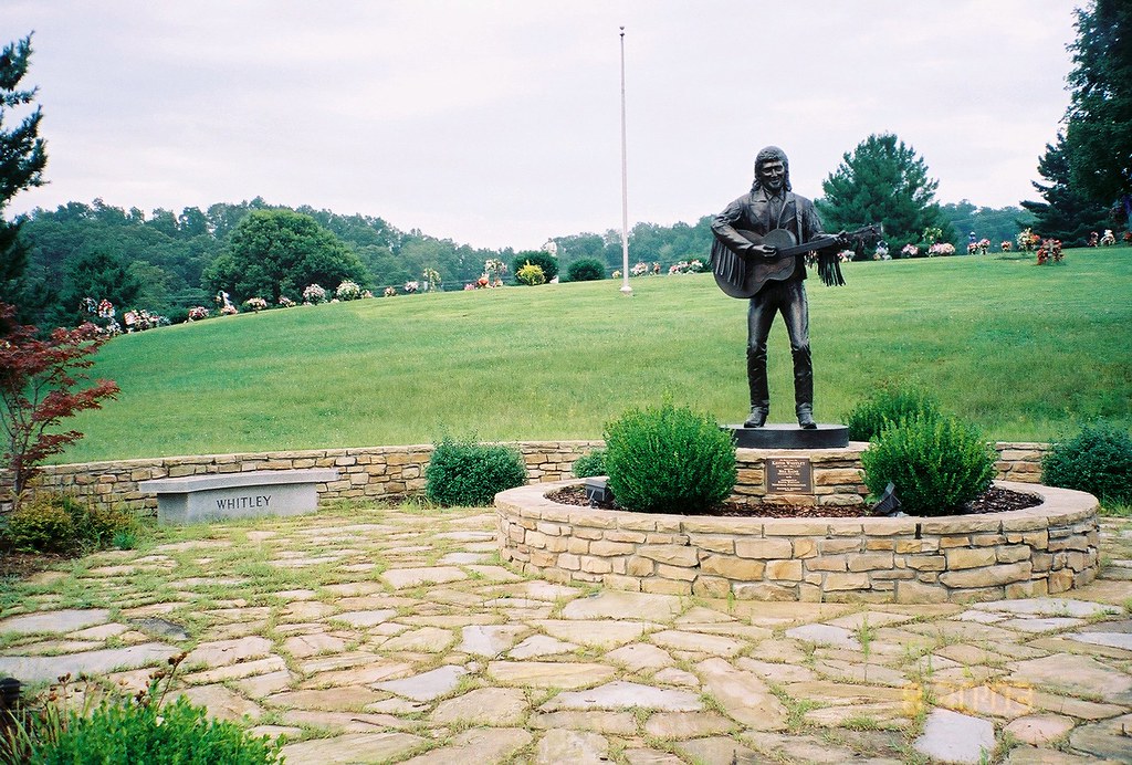 Keith Whitley Statue, Sandy Hook, KY, 2003 This is a photo… Flickr