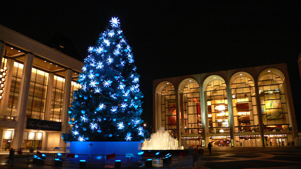 Lincoln Center Christmas treeLifestyle the Lincoln Center… Flickr