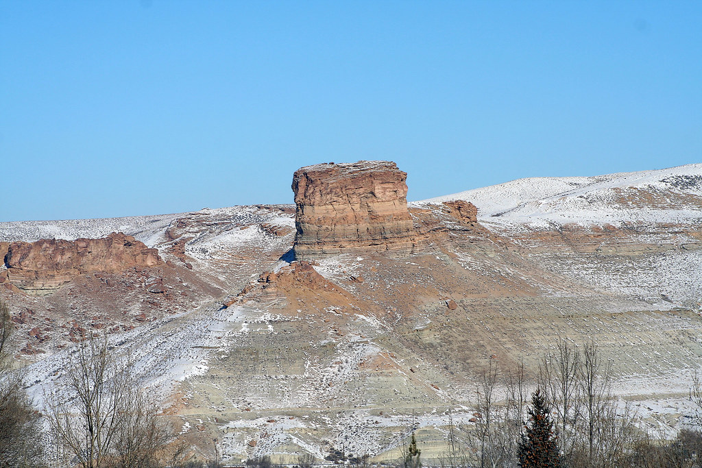 Castle Rock at Green River Castle Rock in Green River, Wyo… Flickr