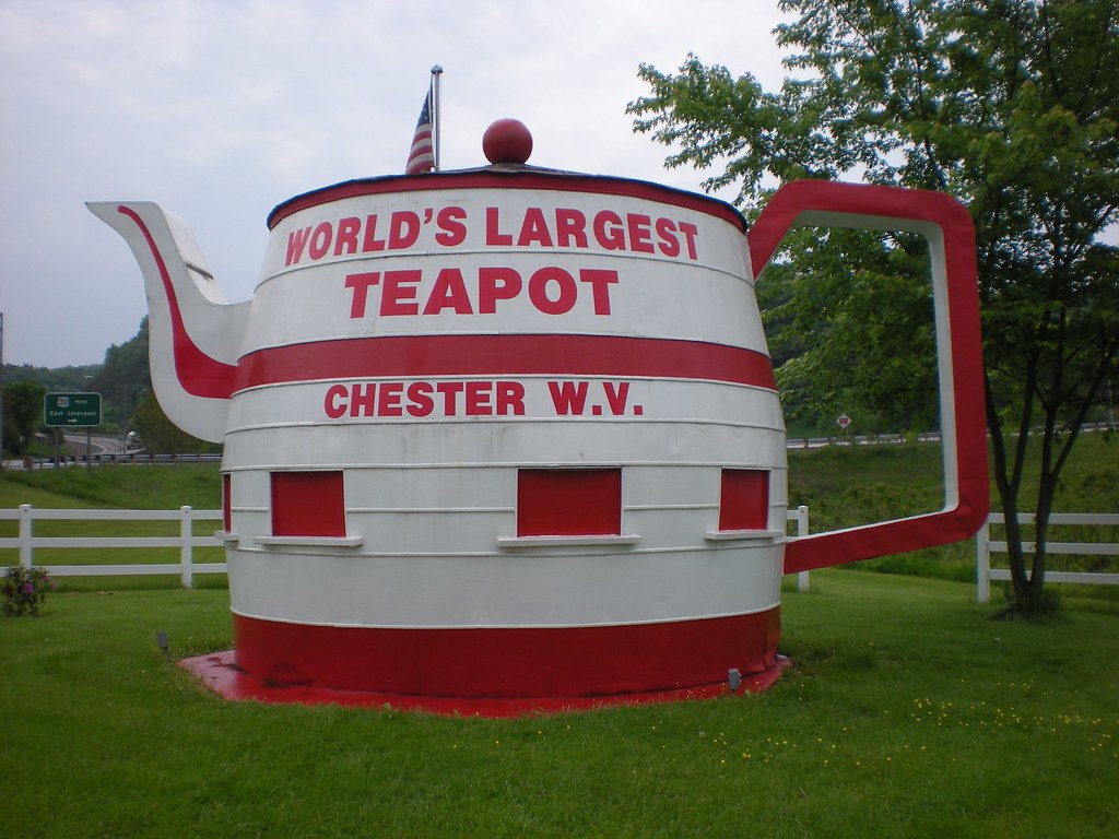 World's Largest Teapot Chester's main claim to fame is thi… Flickr