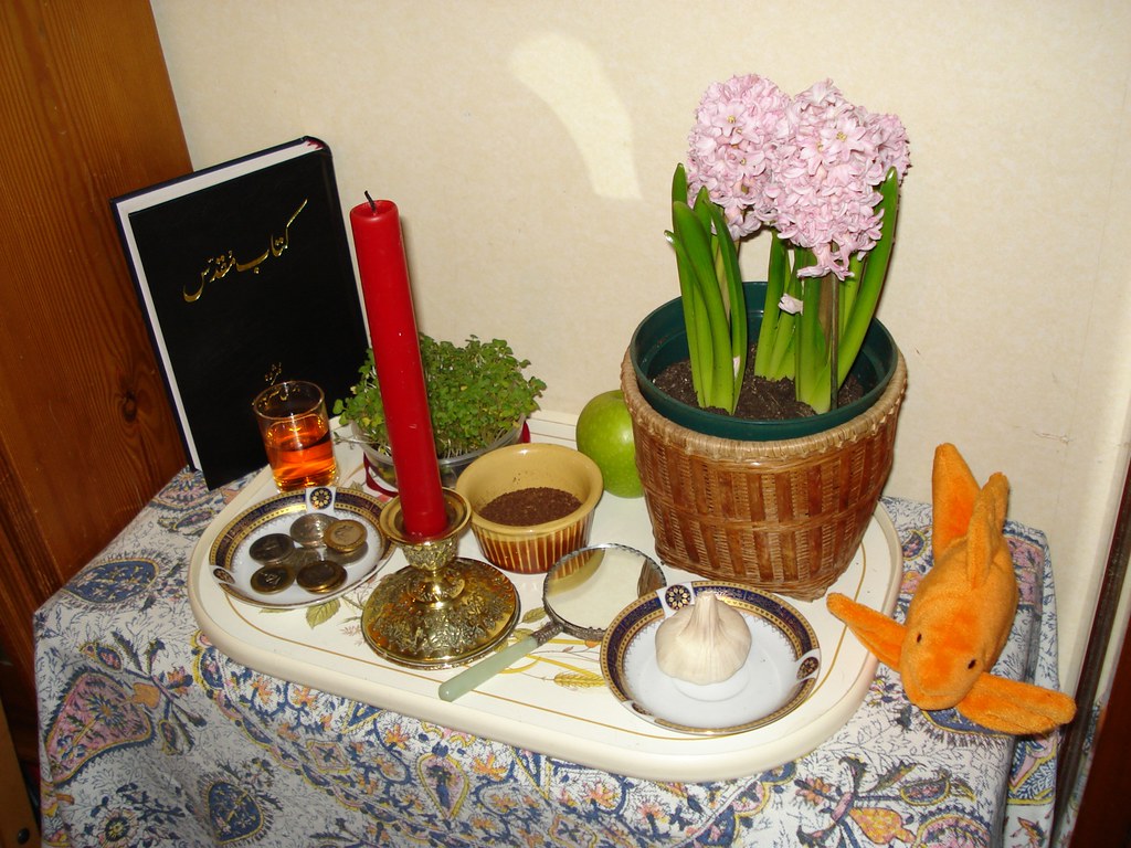 Haft sin This is a Nowruz (Persian New Year) tradition. "H… Flickr