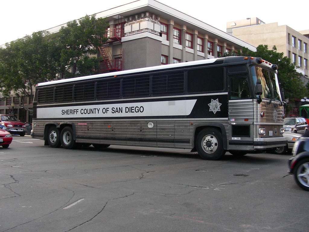 SD Sheriff Bus MCI bus of the Sheriff's Dept. in downtown … Flickr