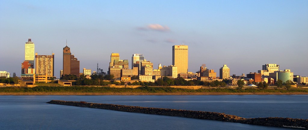Memphis Skyline HDR [Reinhard] Memphis skyline in the late… Flickr