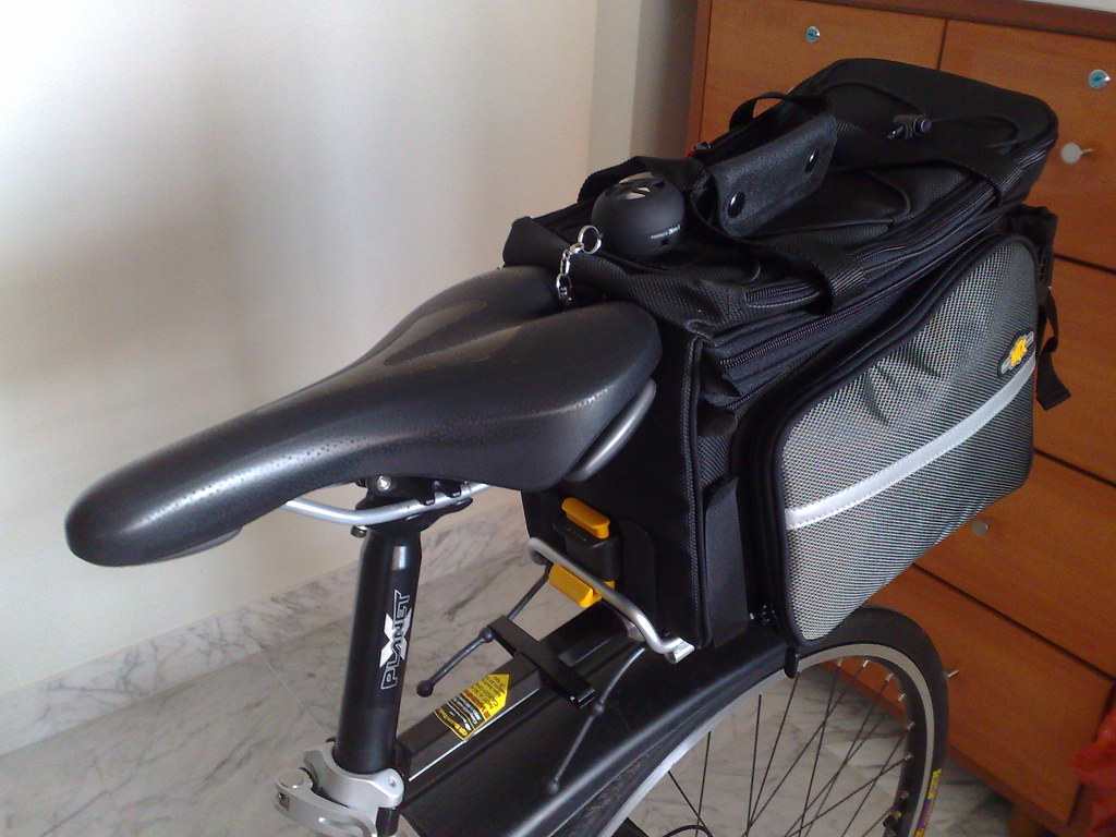 Bicycle Commuting Trunk bag This is a Topeak MTX DXP trun… Flickr