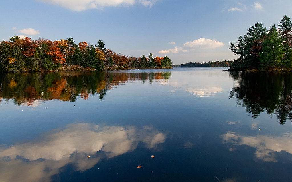 Six Mile Lake Provincial Park A shot of the lake in Six Mi… Flickr