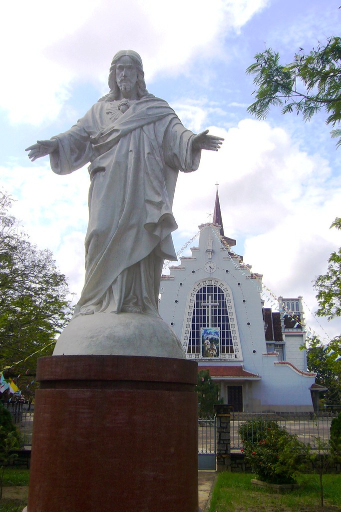 Statue of Jesus Statue of Jesus standing tall in Hue Roaring