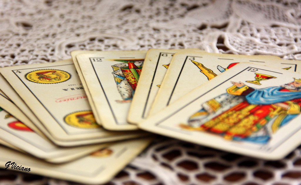 Las cartas sobre la mesa Cards on the table Probando el … Flickr