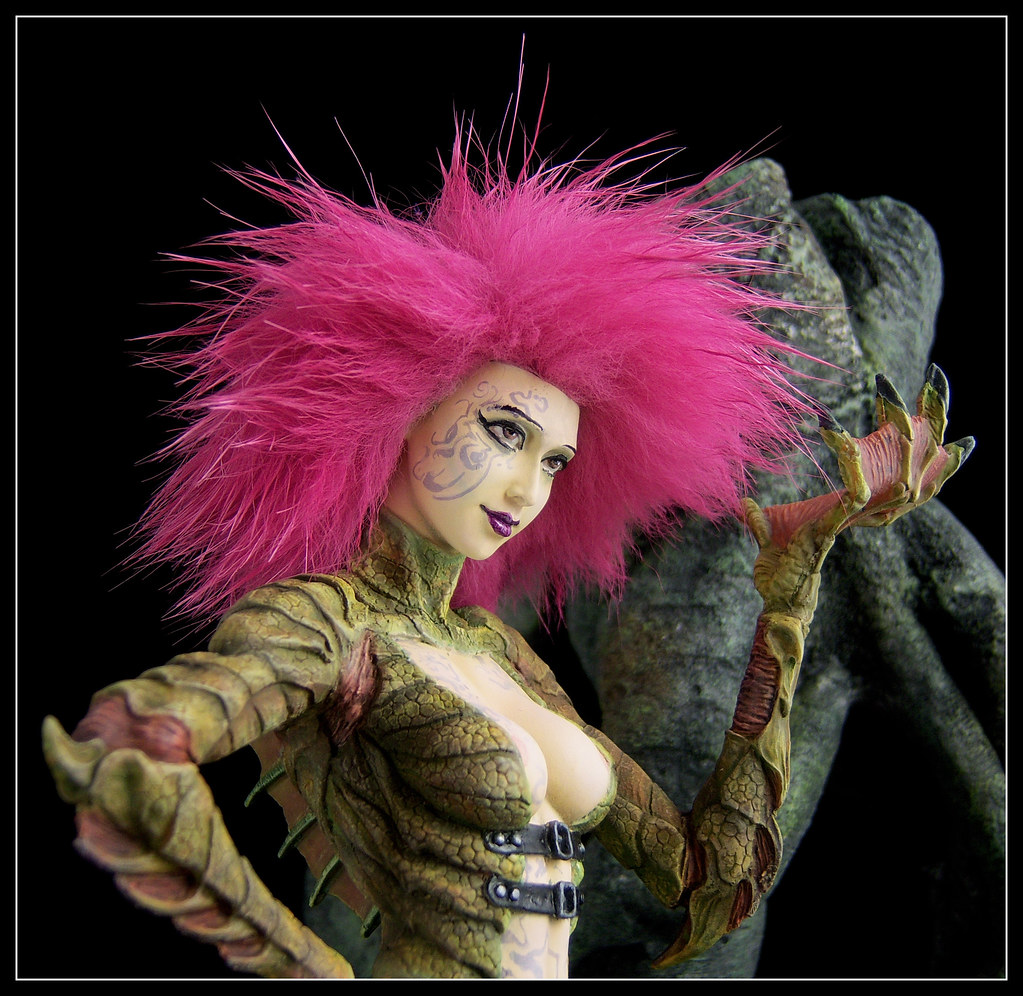Fewture Nina Gillman 1/6 Resin Statue [Custom Repaint] Flickr