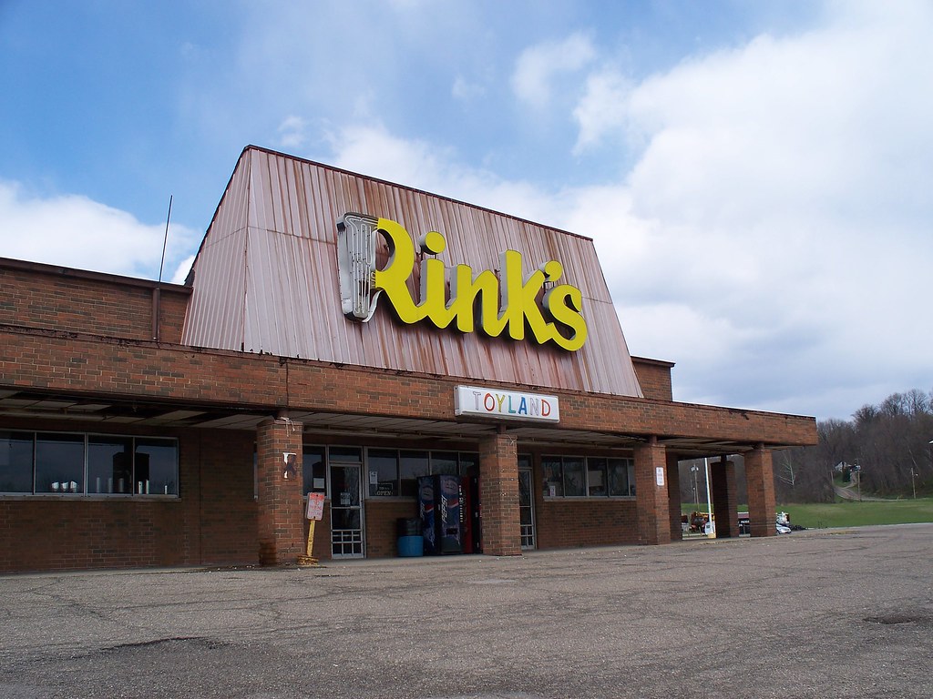 OH Marietta Rink's An old Rink's store in Marietta, Ohio… Flickr