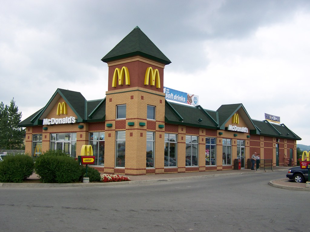 100_2310 4748 Ontario Street,Beamsville,Ontario,Canada ncokecan