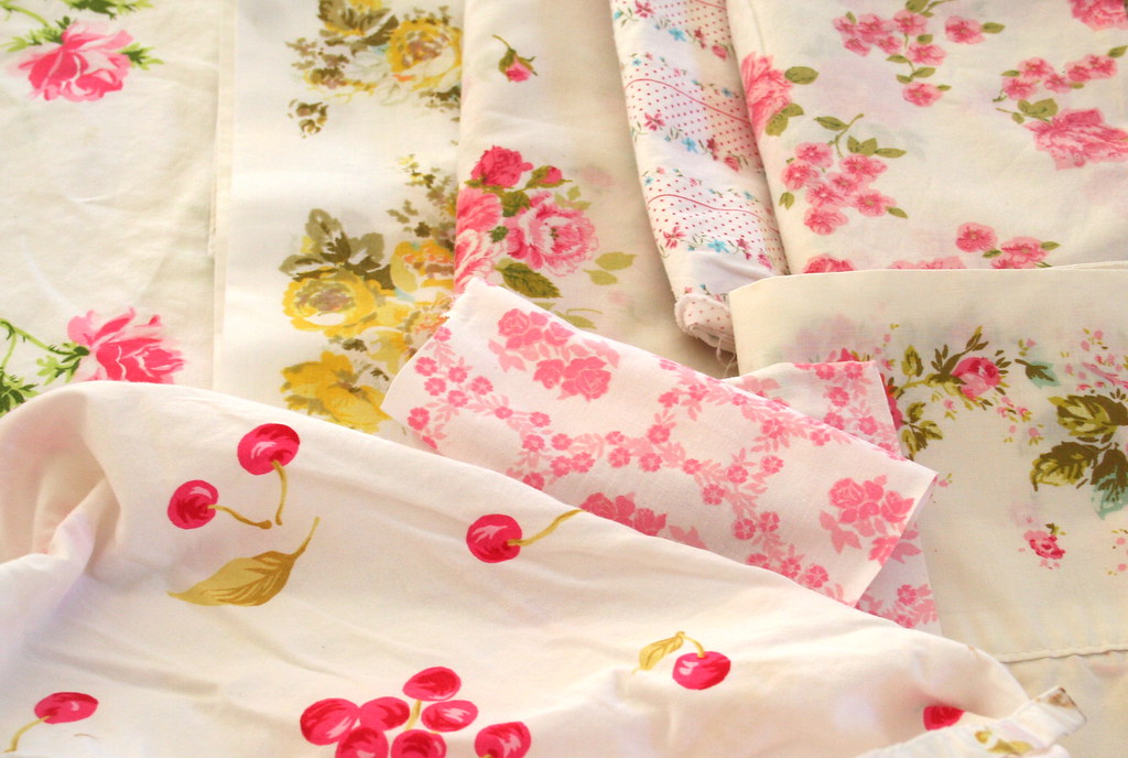 vintage bed linens yum pam garrison Flickr