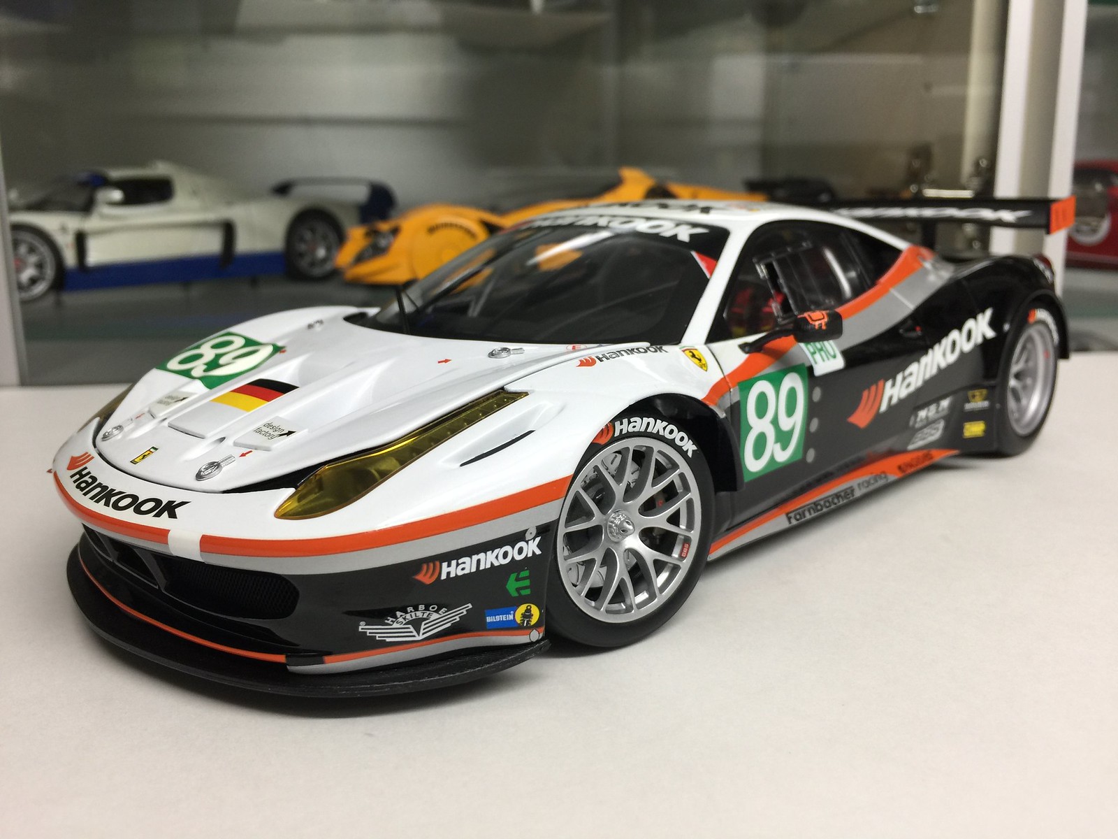 Hot Wheels Elite Ferrari 458 Italia GT2 LeMans 89 Diecast
