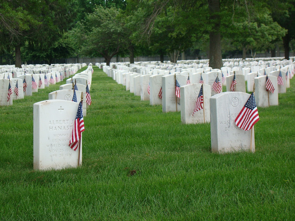 Pinelawn National Cemetery Pinelawn National Cemetery at F… Flickr