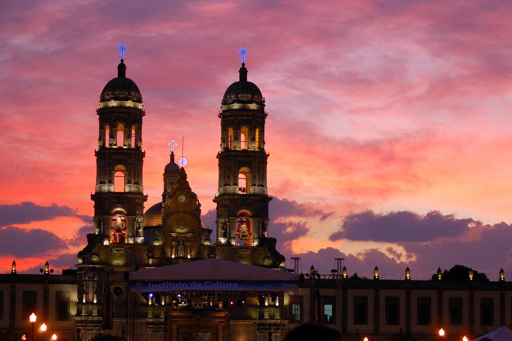 Plaza Juan Pablo II , Basilica de Zapopan , Jalisco Mexico… Flickr