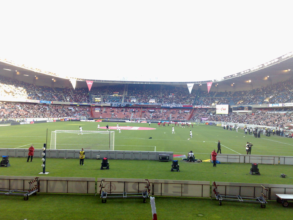 Kop of Boulogne lors de PSG 00 Monaco Flickr