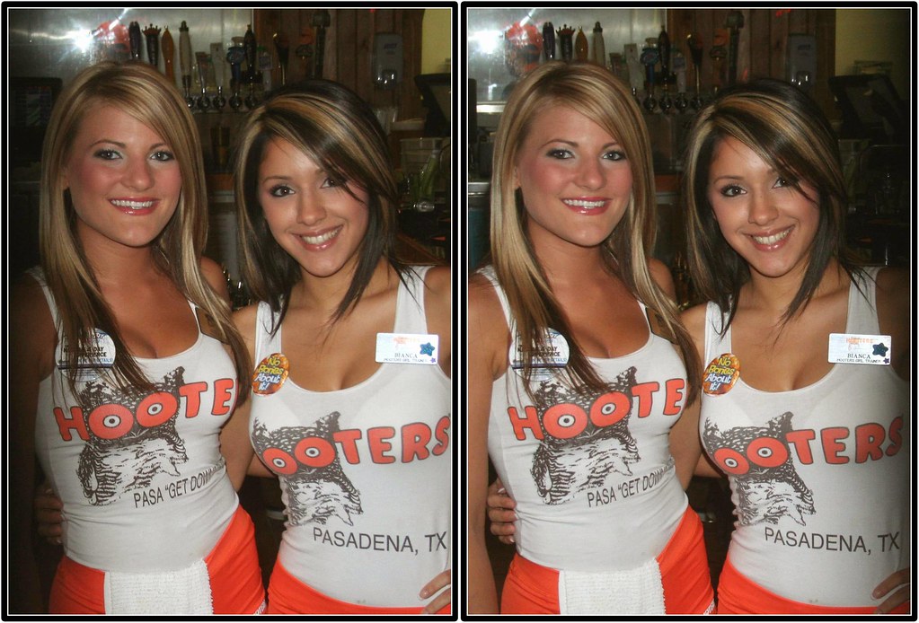 Hooters, Pasadena, Texas 2009.08.08 274. Alissa & Bianca fossilmike