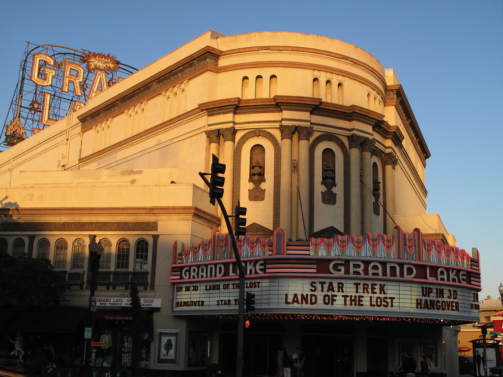 Grand Lake Theater, Oakland, CA Grand Lake Theater and Gra… Flickr