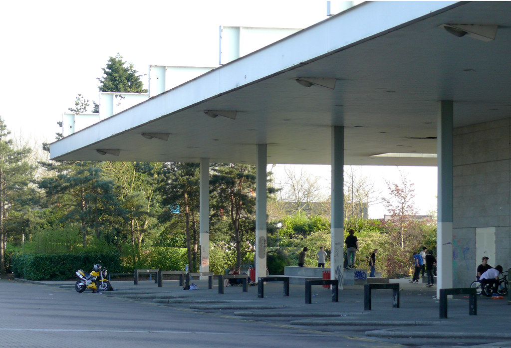 Milton Keynes, Bus/Coach Station or Skateboarding Centre?… Flickr