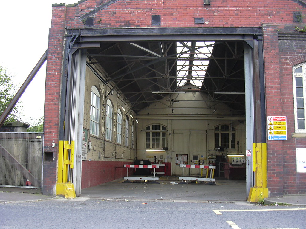 Bus Garage, Halifax Road, Todmorden First Group Buses Firs… Flickr