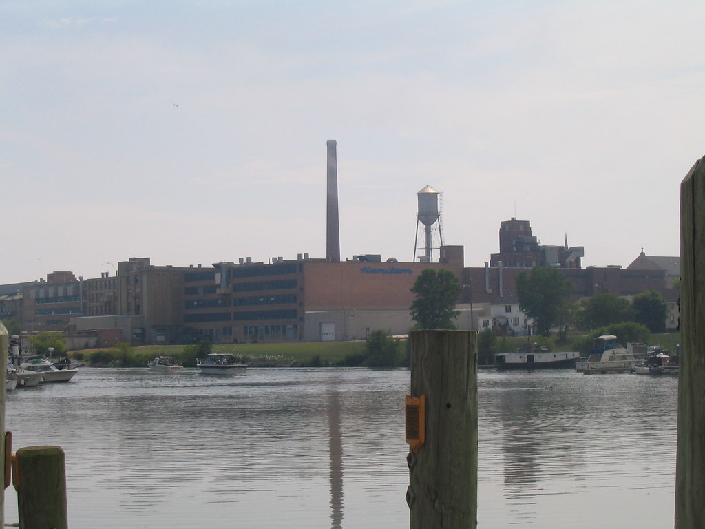 Two Rivers, WI The city of Two Rivers, as seen from the Ro… Flickr