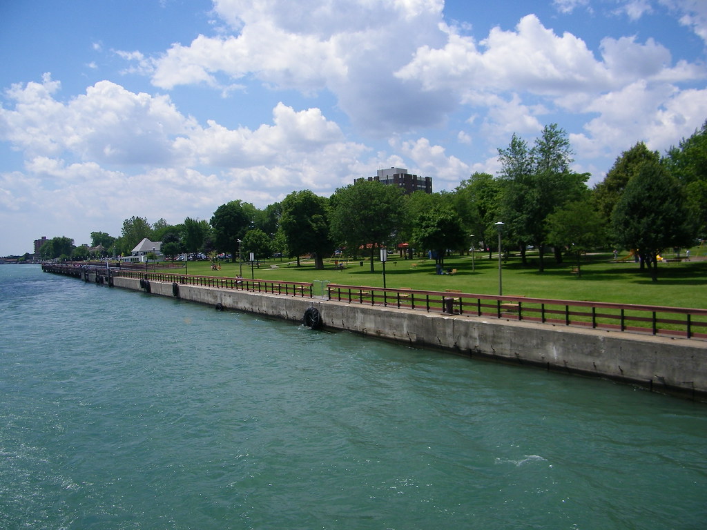 Images from Diamond Jack's River Tours (Wyandotte, Michiga… Flickr