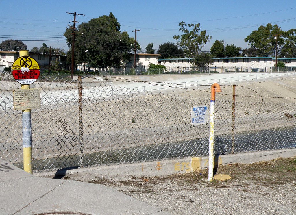 Mar Vista Gardens A Housing Project in Culver City, as see… Flickr