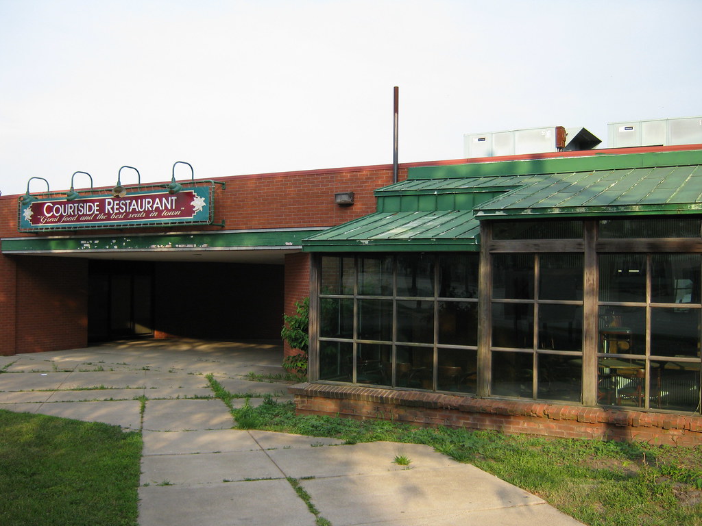 Courtside Restaurant Windmill Place. Flint, Michigan. Frid… Flickr