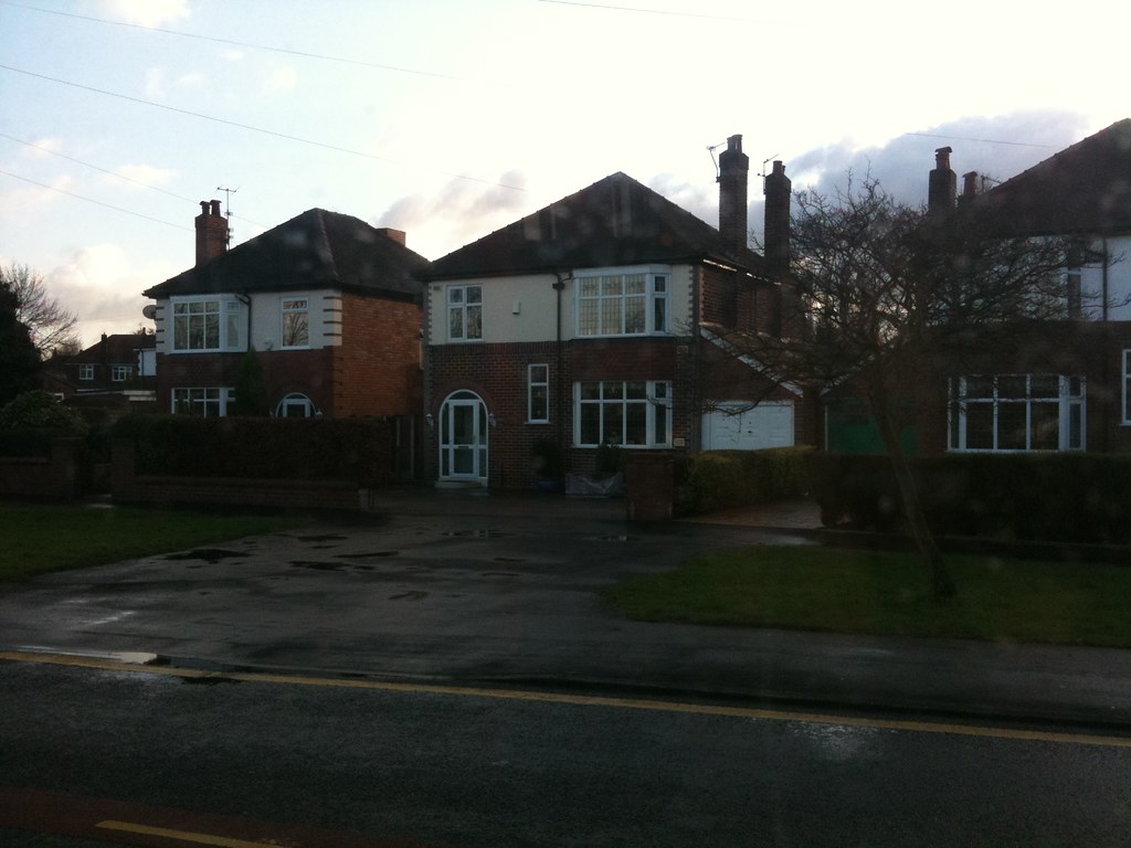 Finney Lane, Heald Green Taken this afternoon (Thursday 17… Flickr