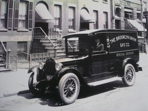 an old Brooklyn Union Gas truck card Violette79 Flickr
