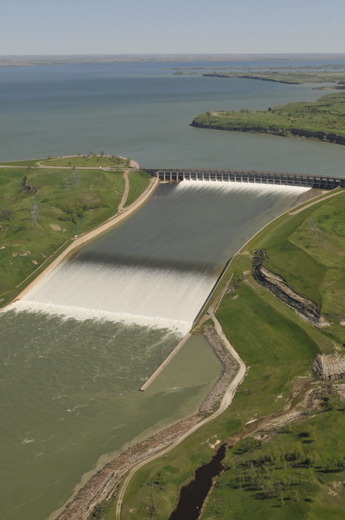 Garrison Dam Aerial Water continues to be released out of … Flickr